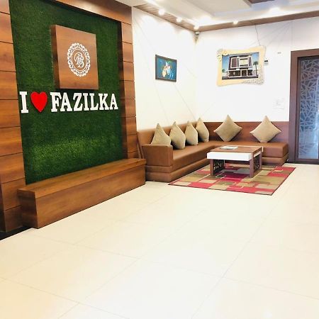 Hotel Blessing Bells, Fāzilka 外观 照片